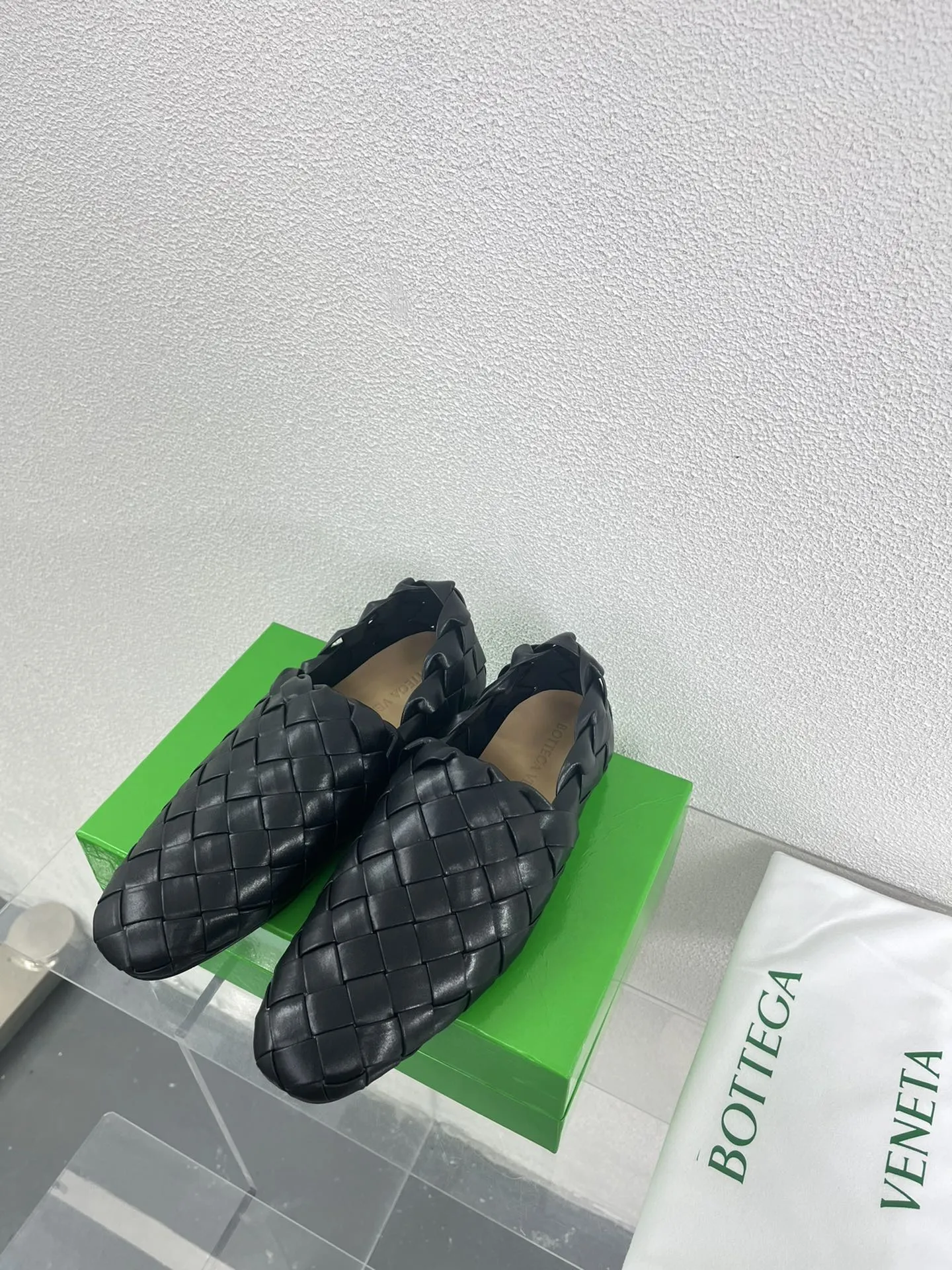 Bottega Veneta Intrecciato Black Lambskin 972909