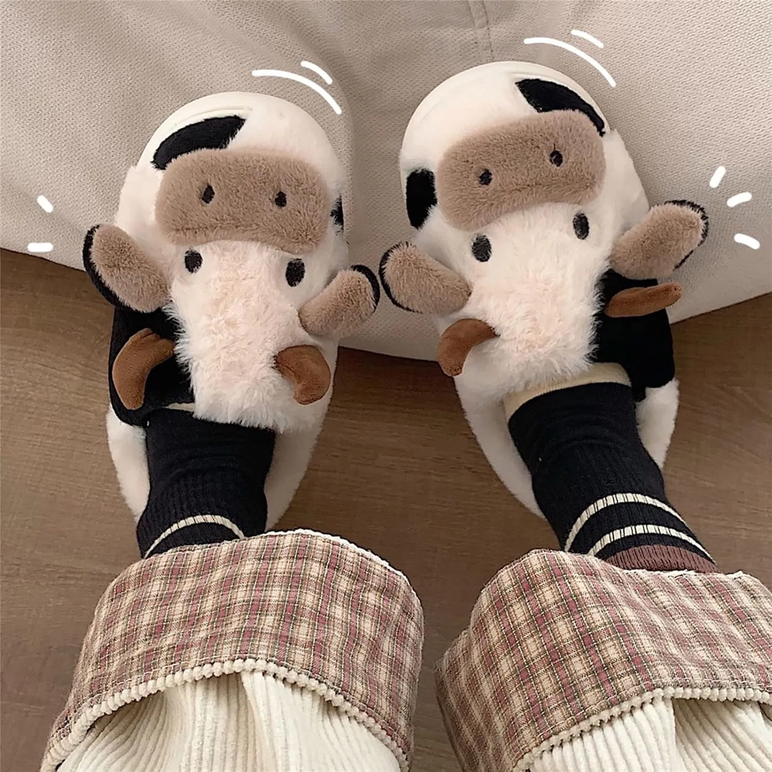 Cow Slides Slippers Unisex Adult Sandals Winter Indoor Outdoor Slippers，Cartoon Fluffy Cotton Non-Slip Slippers Cute Soft Plush Sandals