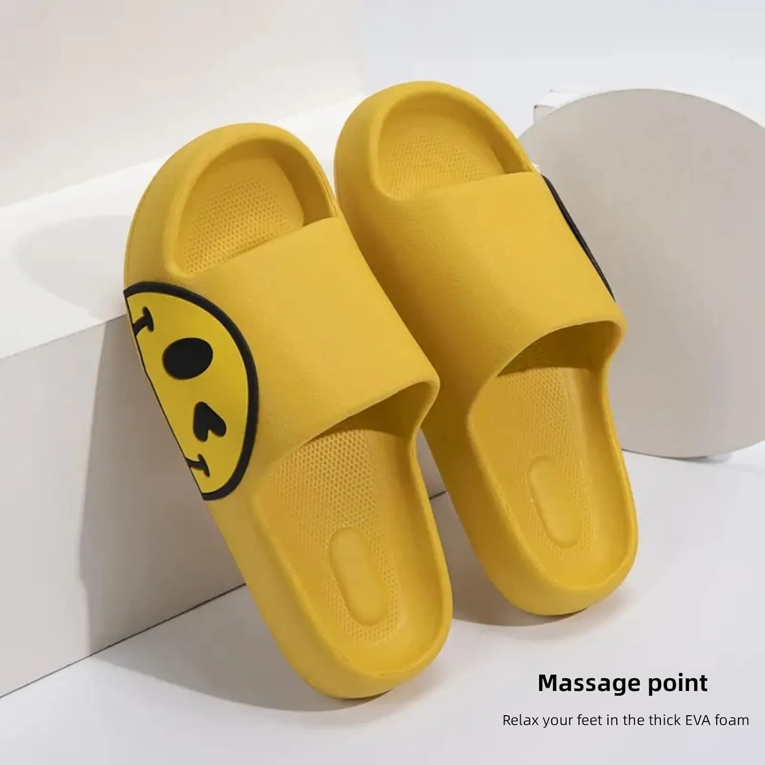 Cute Happy Face Slippers for Women Men, Retro Soft Plush Warm Cushioned Lightweight Non-Slip House Slippers Cozy Indoor Outdoor Slippers