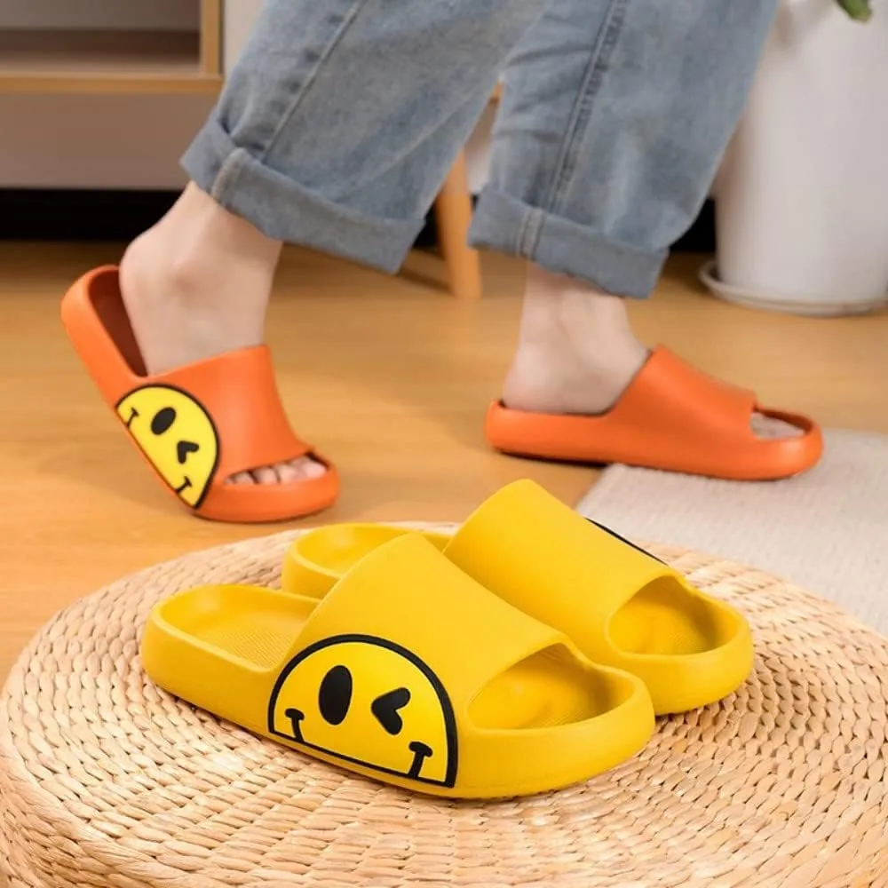 Cute Happy Face Slippers for Women Men, Retro Soft Plush Warm Cushioned Lightweight Non-Slip House Slippers Cozy Indoor Outdoor Slippers