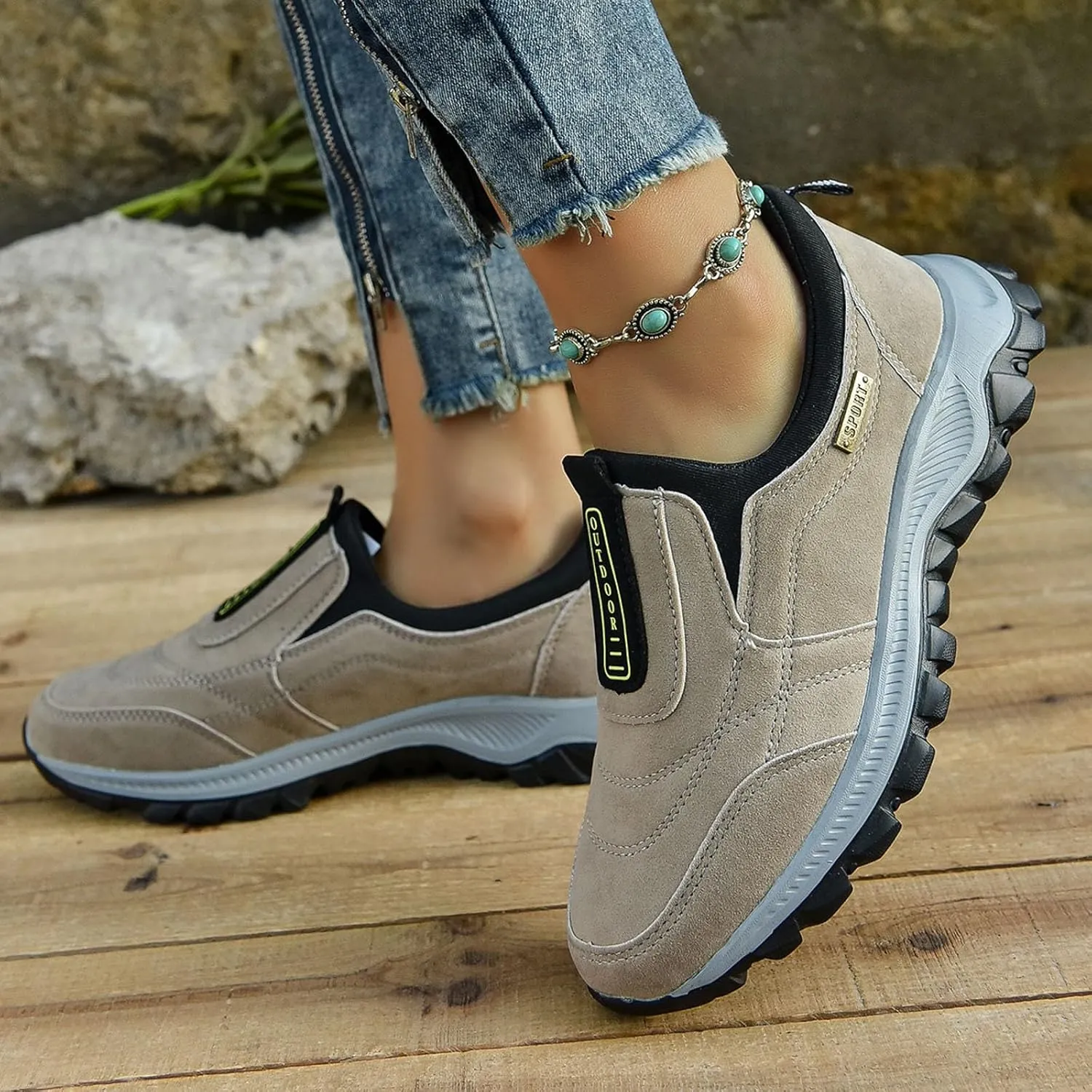 Large Size Outdoor Shoes Walking Shoes Same Style for Men and Women Fall and Winter Business Casual Work Shoes for Women
