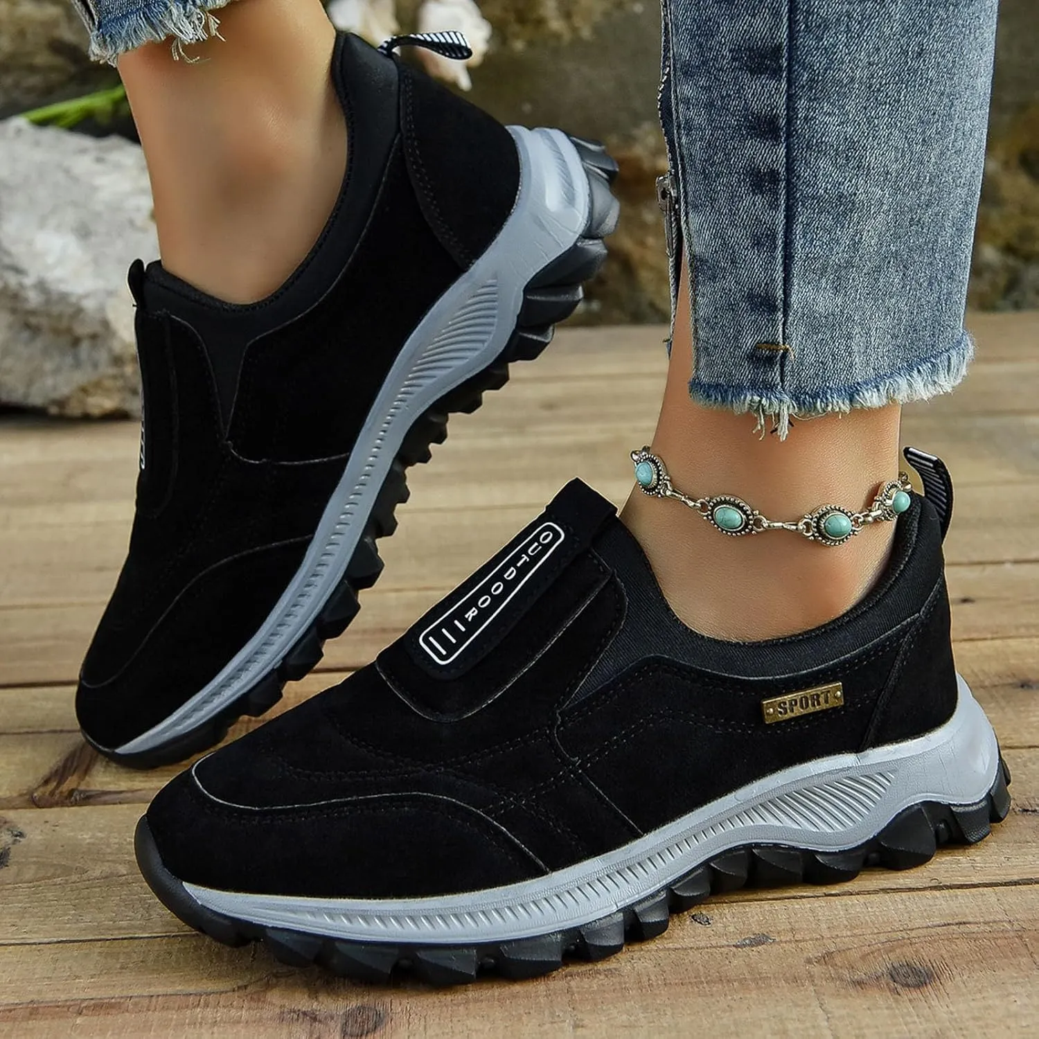 Large Size Outdoor Shoes Walking Shoes Same Style for Men and Women Fall and Winter Business Casual Work Shoes for Women