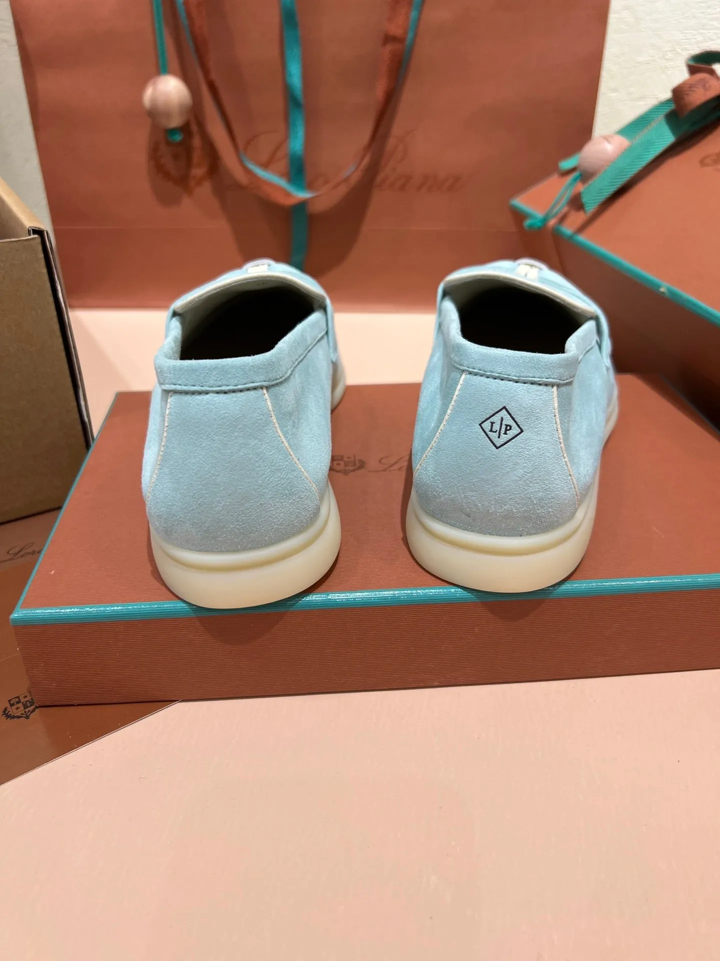 lp summer charm walk loafer cloud blue white suede