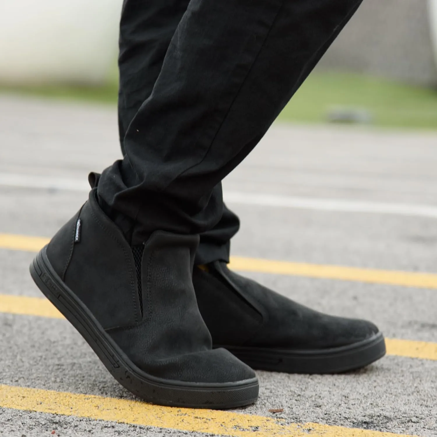 SUADEX Mens Slip On Non Slip Work Shoes,Waterproof Arch Support Food Service Shoes, Lightweight Chef Kitchen Restaurant Resistant Sneakers,Black Zapatos Trabajo
