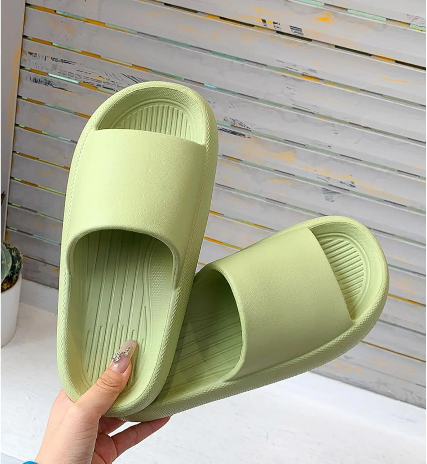 Unisex Cushion Slides Women Men, Ultra Soft Slippers House Slides Shower Sandals, Thick Sole Non-Slip Durable Super Lightweight Pillow Slippers shoes