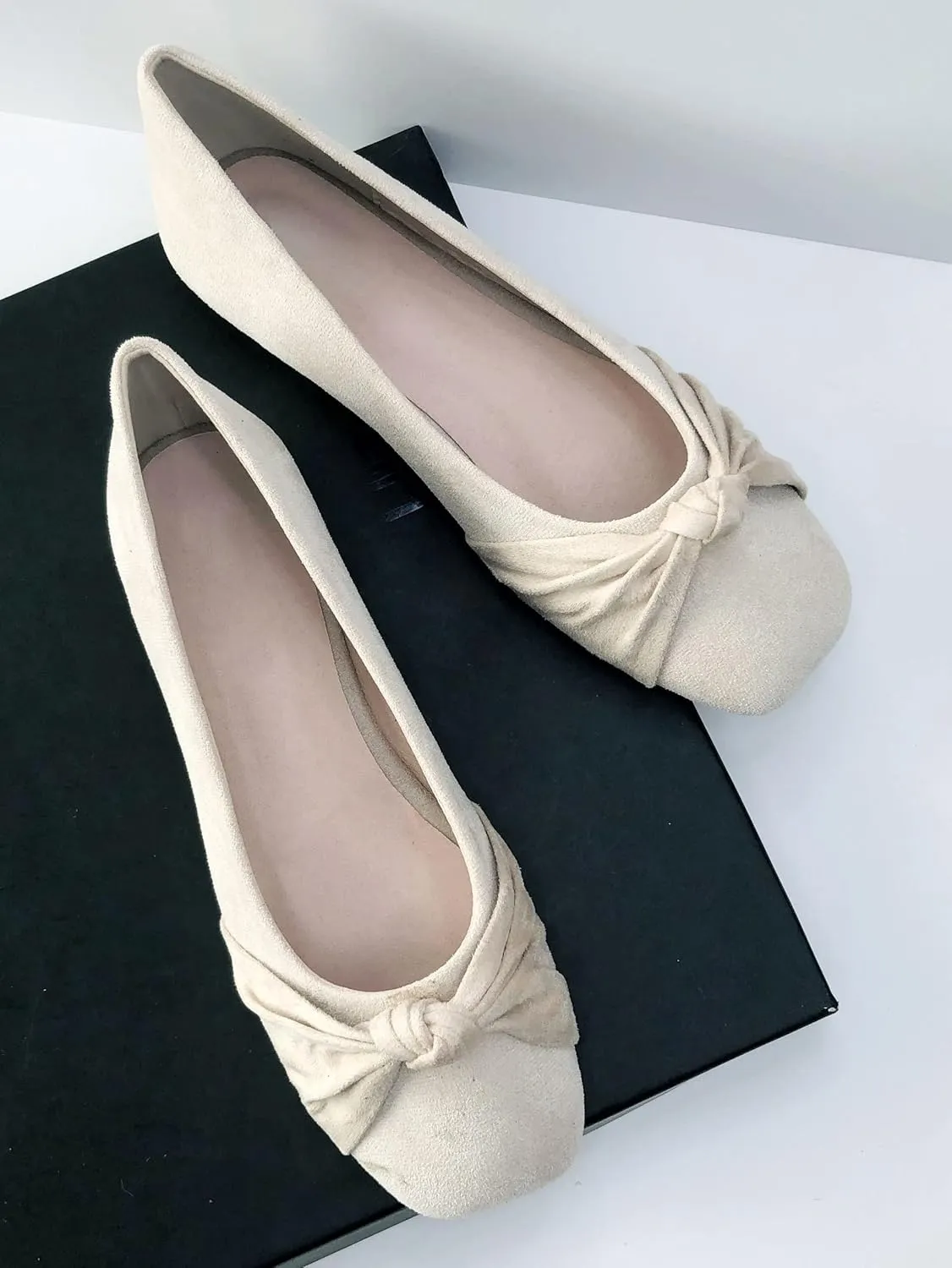 WENJIAZHIZHI Pleated Bowknot Ballet Flats Shoes for Women Suede Dressy Shoes Comfortable Square Toe Slip On Walking Loafers Flats