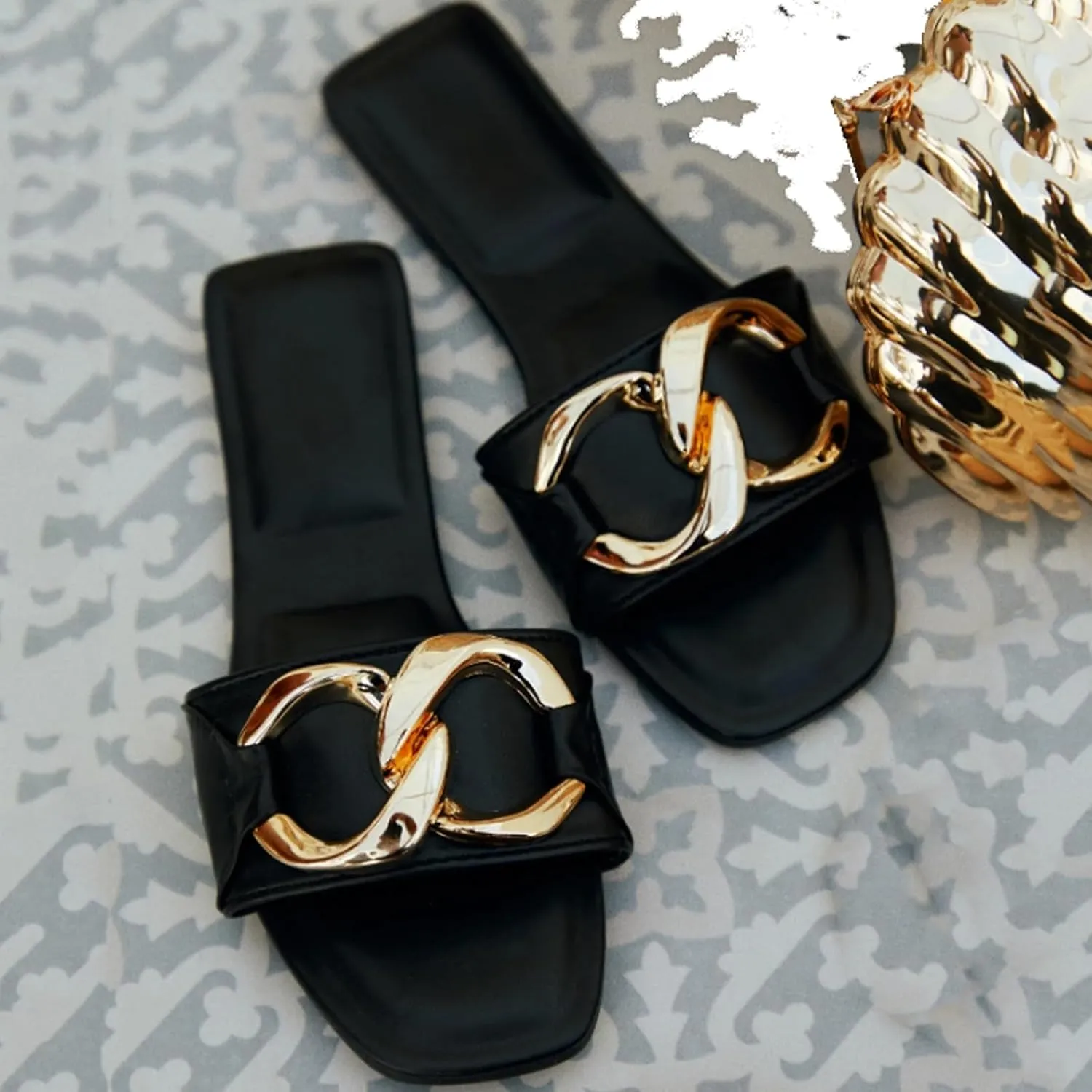 Women's Flat Sandals Fashion Square Open Toe Slides With Big Metal Chain Slippers Dressy for Summer Size 6-11