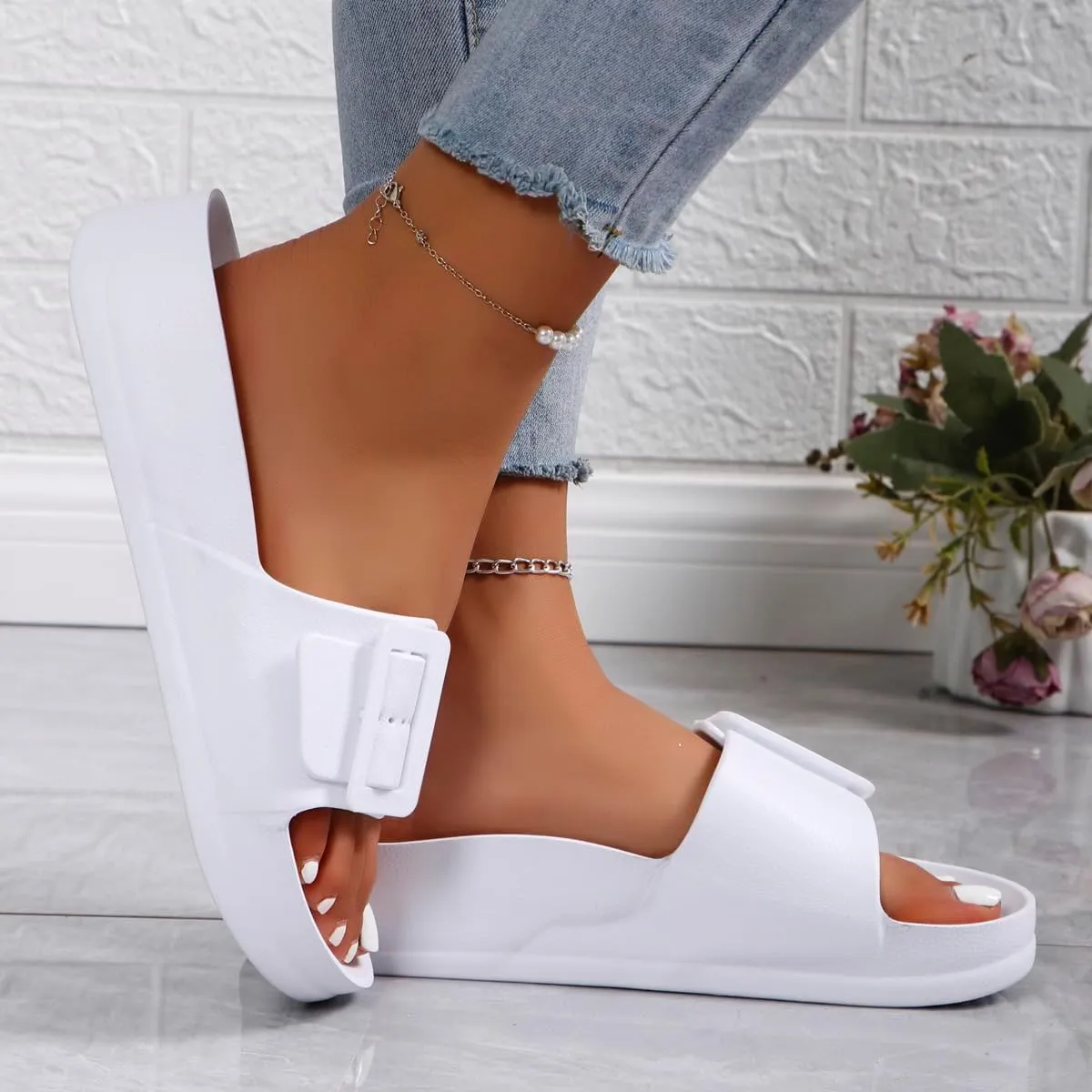 Women's Sandals With Arch Support Adjustable Buckle Platform Cloud Slides Summer Lightweight Soft Slippers Non-Slip Shower Shoes